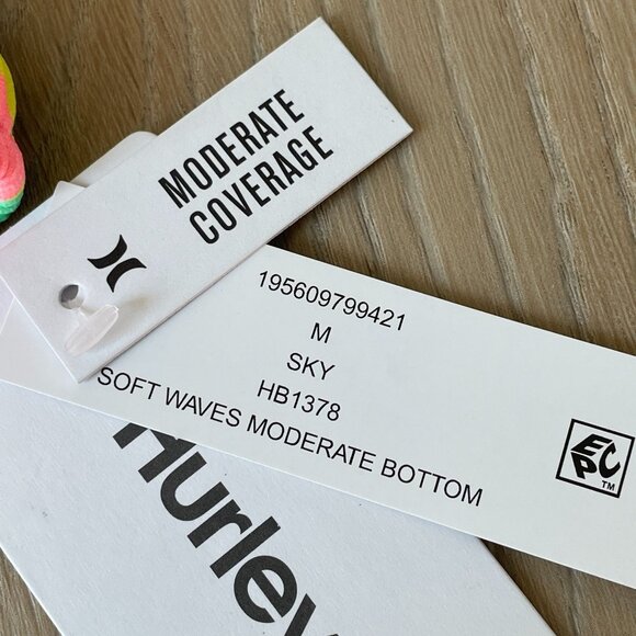 NEW Hurley Womens Medium Soft Waves Moderate Coverage Bikini Bottom Swimsuit - Picture 2 of 6